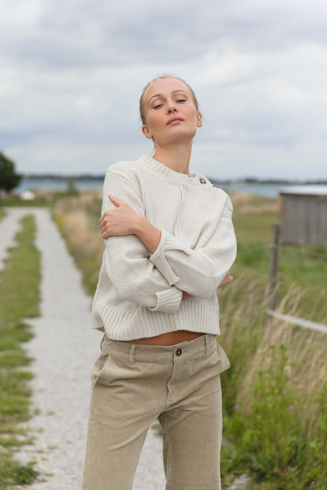 Gwen Stretch Corduroy Trousers - Light Camel