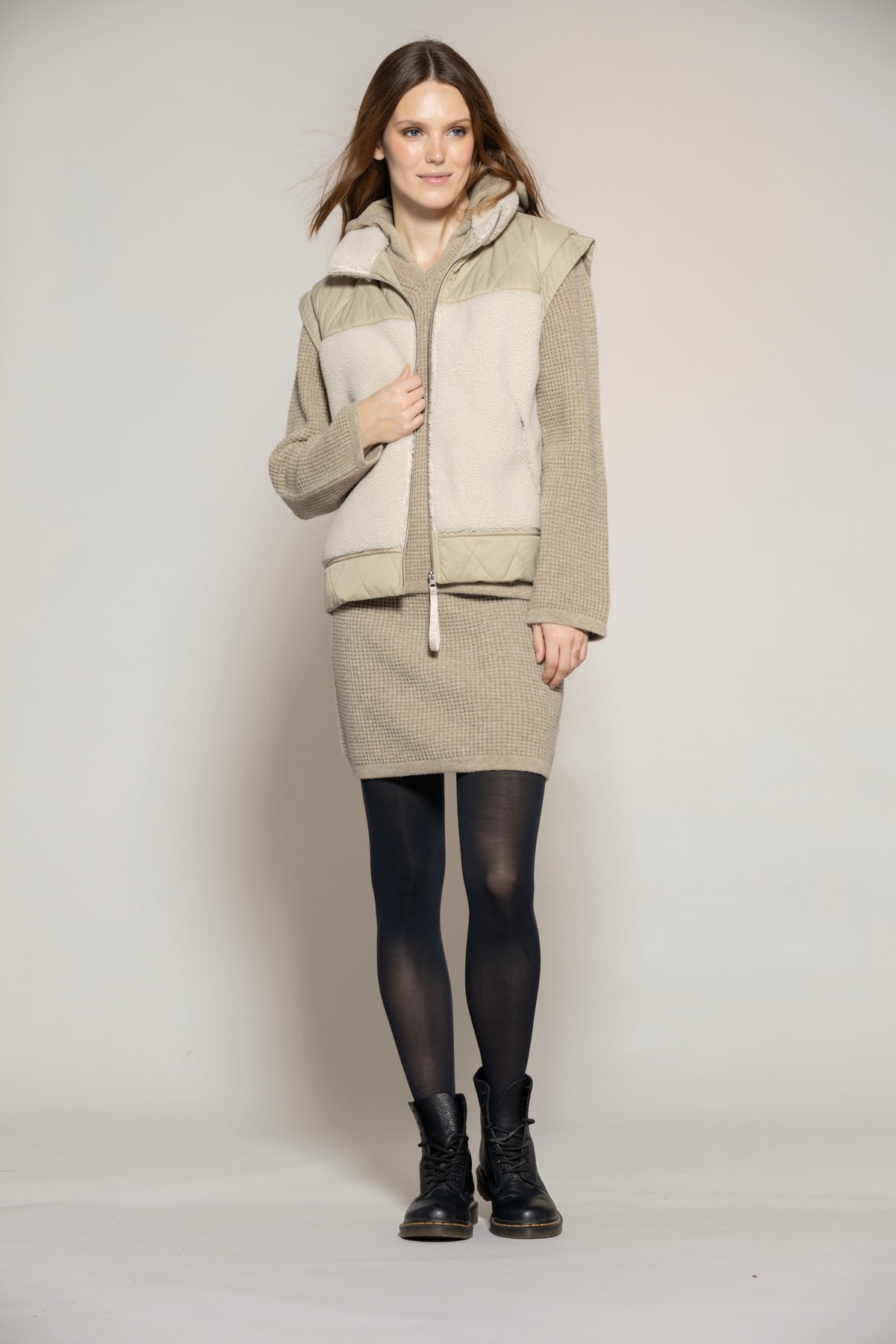 Faune wool fleece vest - light camel