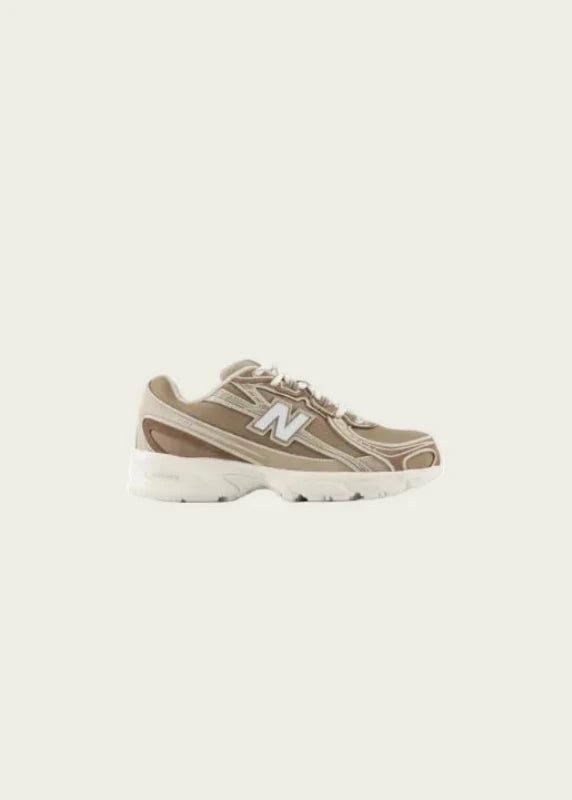 New Balance U7403TR - Brown