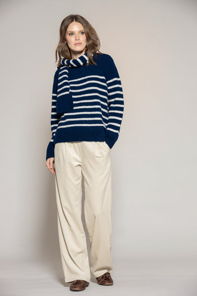 Fannylou Bouclé Knit Scarf - Bright Navy/Cream
