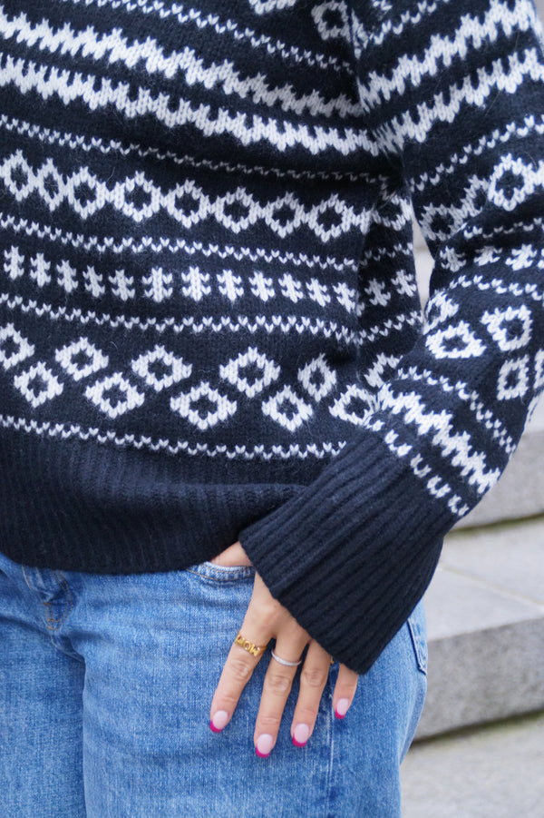 Fe Jaquard Knit - Black/Cream