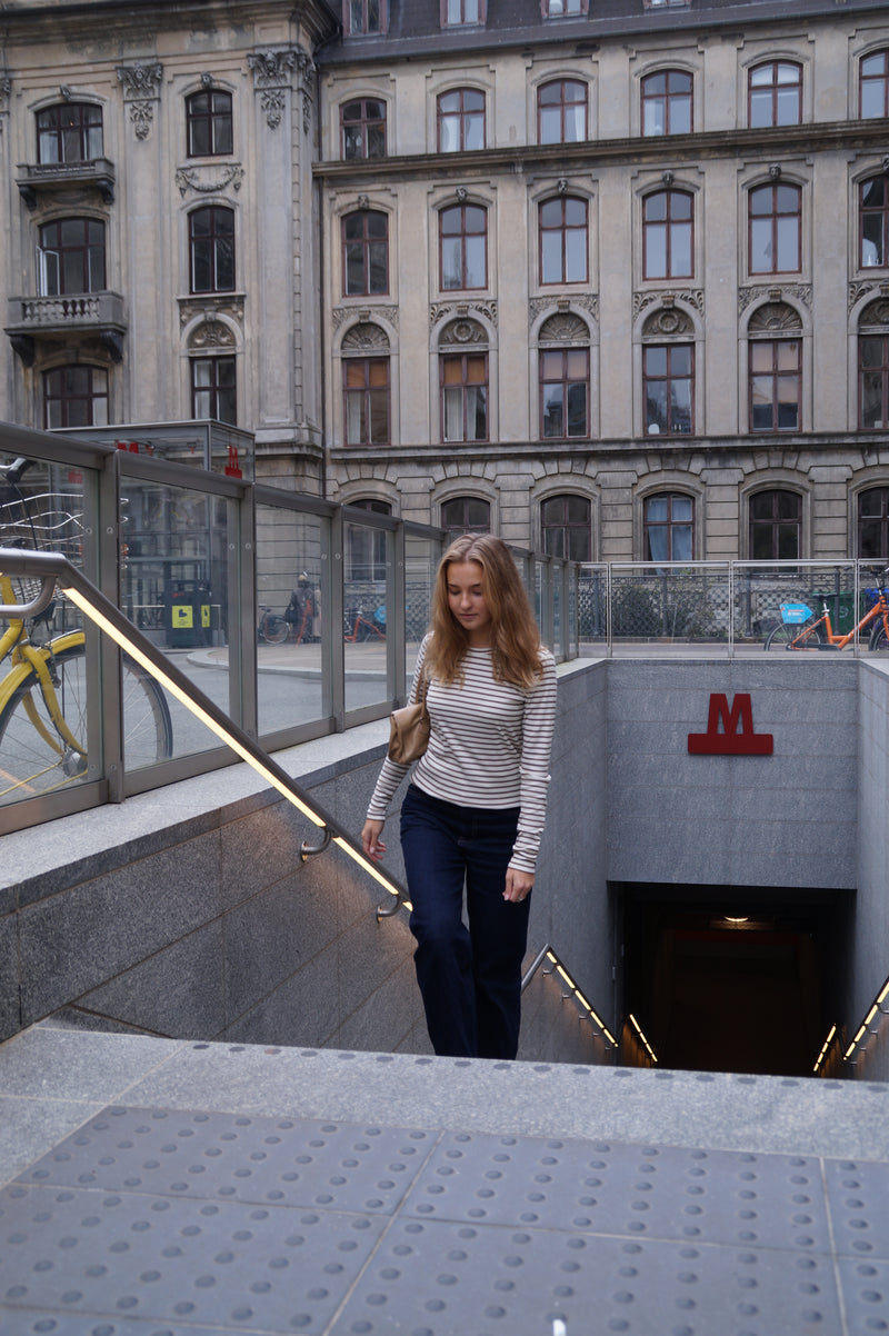 Ditte Striped Rib Tee - Ecru/Cognac