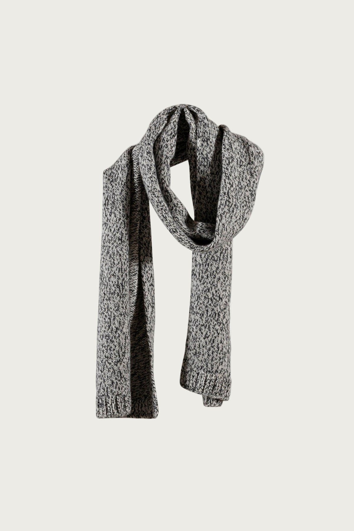 Filur Twisted Knit Scarf - Black/White