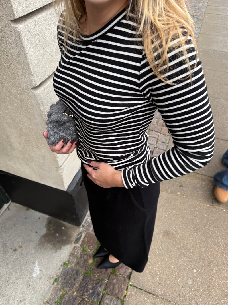 Ditte Striped Rib Tee - Black/Ecru